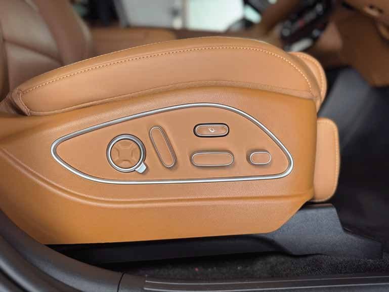 Powered memory seats