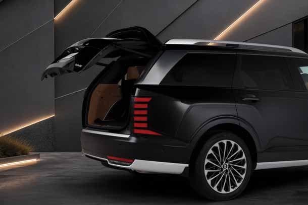 Powered tailgate