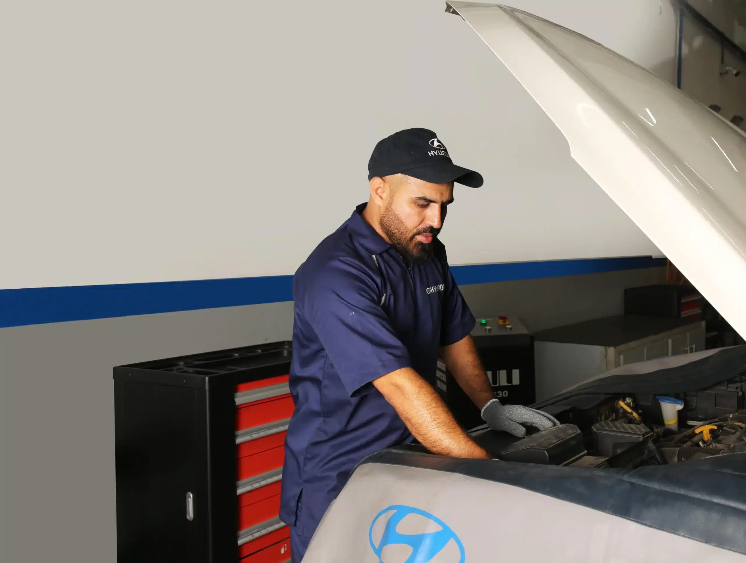 Inside the Hyundai Islamabad service workshop